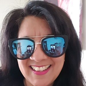 Meet your Posher, Martha